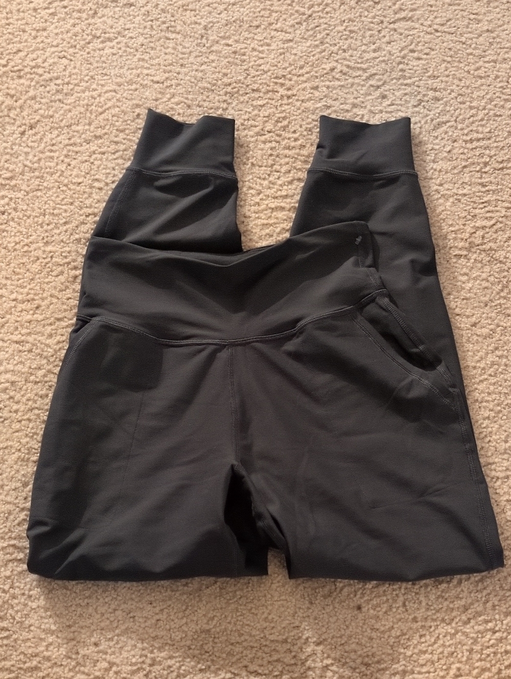 Old Navy Gray High-Rise Performance Leggings